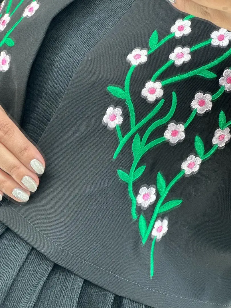 ست كت و سارافون كرپ گلدوزي(كد ٧٦٧)