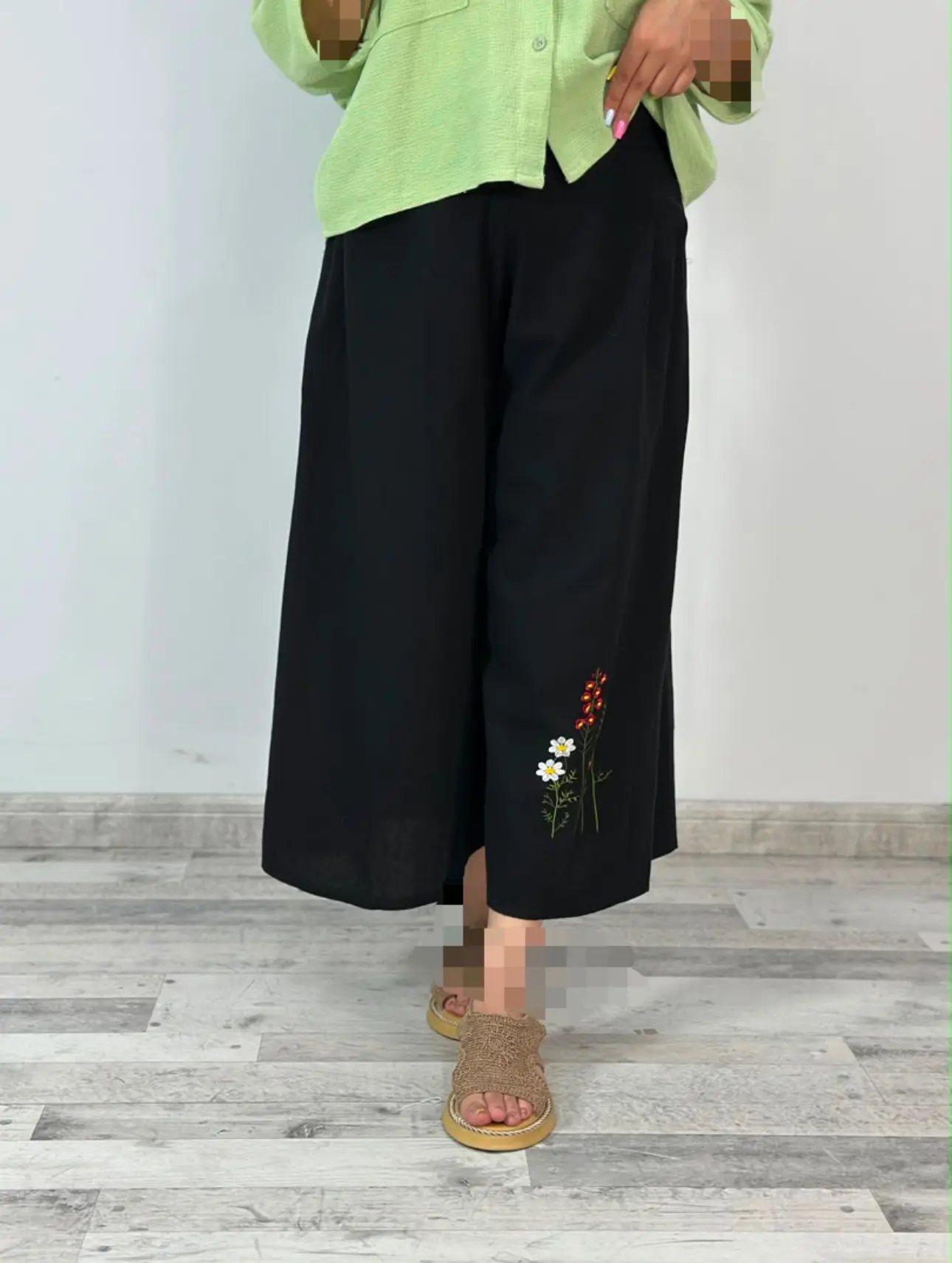 شلوار لینن گلدوزی (کد ٨٩٩)