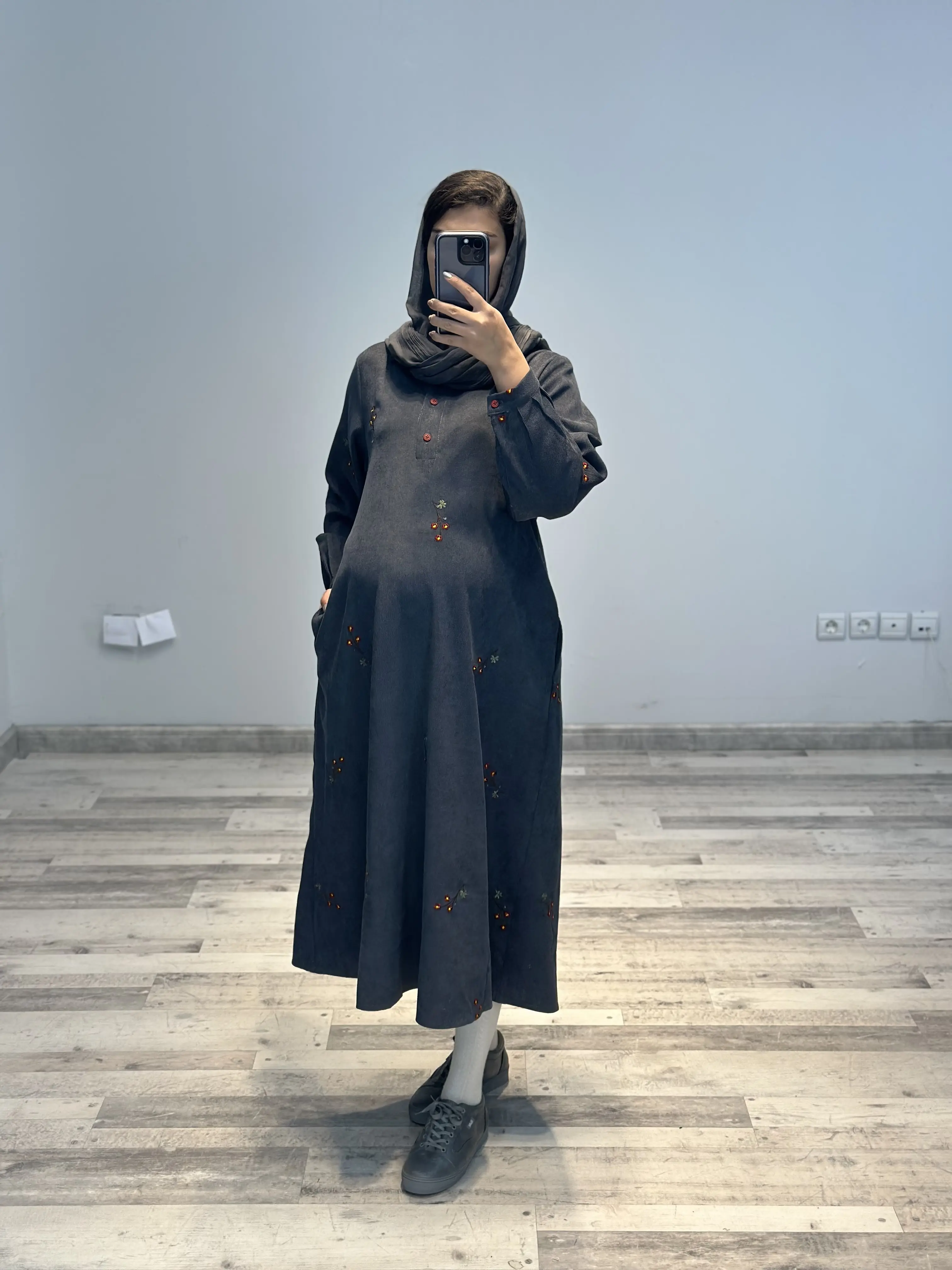 مانتو مخمل گلدوزی