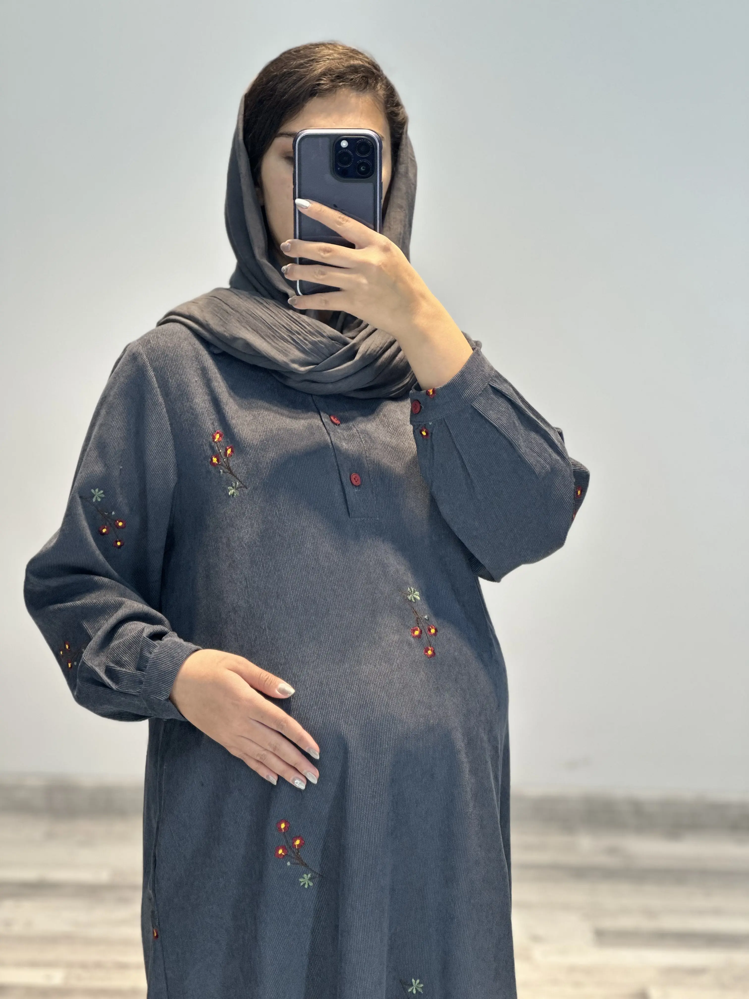 مانتو مخمل گلدوزی