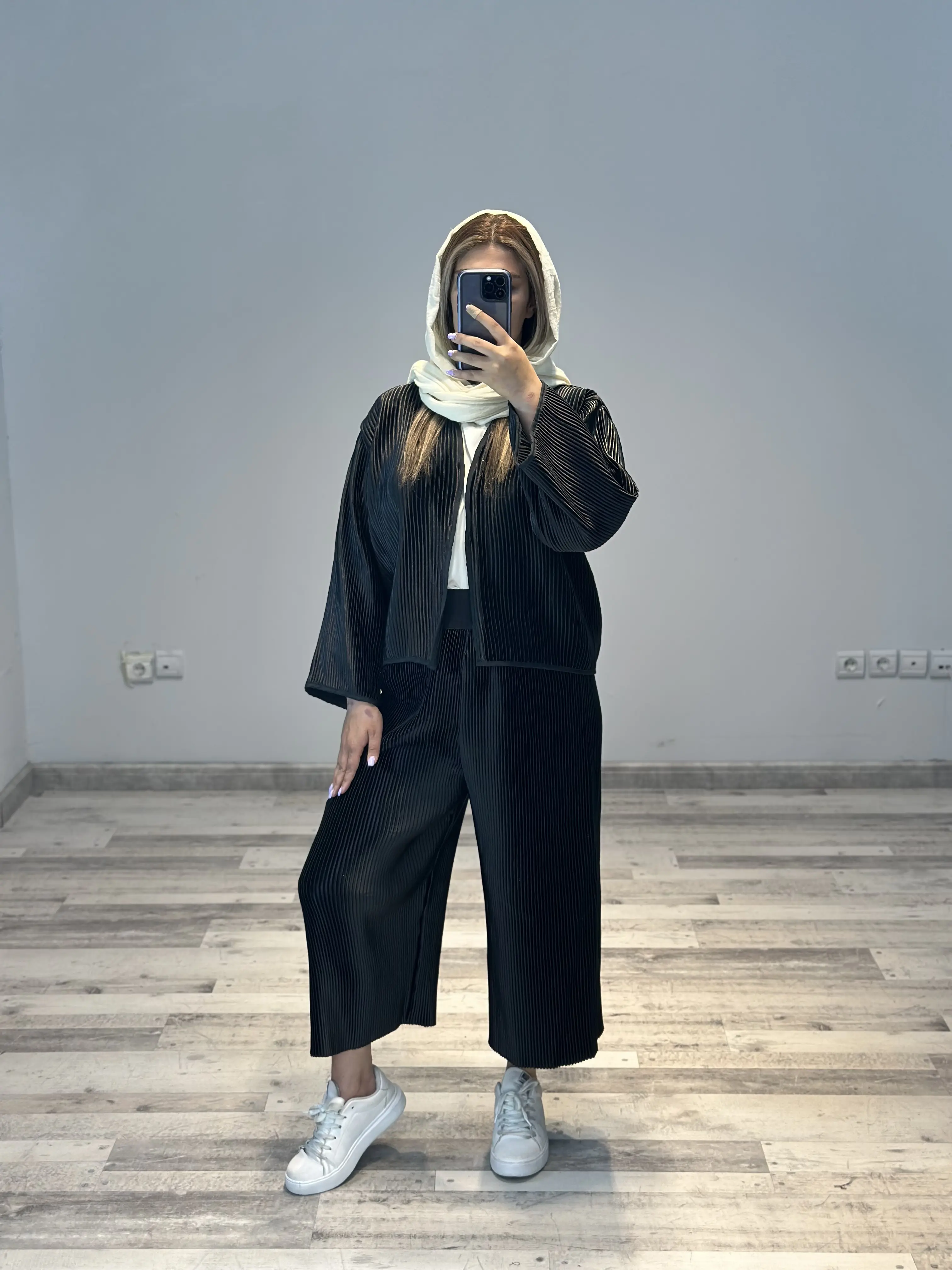 ست کت شلوار پلیسه کد 810